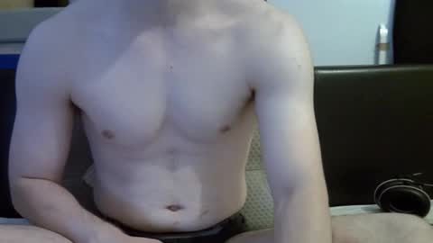 Snapshot of ben948900 chatting on September 21, 2025, 9:11 am ben948900 online show from September 21, 2025, 9:11 am