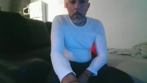 benbare13 online show from October 27, 2025, 11:20 pm