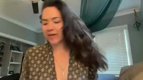 bendlikebecks online show from March 25, 2026, 12:55 pm