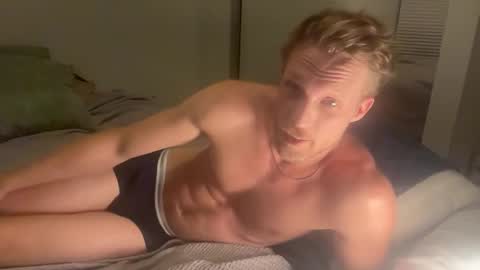 bendoverxo online show from November 8, 2025, 9:42 am