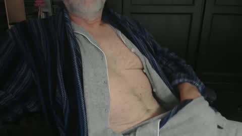 bendrinkin online show from January 28, 2025, 10:23 am