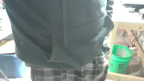 Snapshot of bendrinkin chatting on February 8, 2026, 11:30 pm bendrinkin online show from February 8, 2026, 11:30 pm