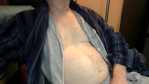 Snapshot of bendrinkin chatting on March 20, 2026, 9:03 am bendrinkin online show from March 20, 2026, 9:03 am