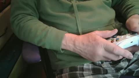 Snapshot of bendrinkin chatting on March 25, 2026, 1:44 am bendrinkin online show from March 25, 2026, 1:44 am
