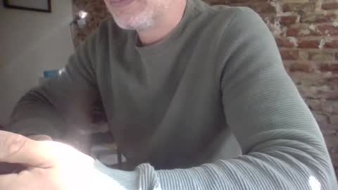 benedett22 online show from December 3, 2024, 12:27 pm