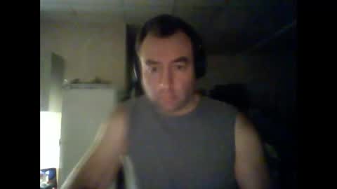 Snapshot of bengi1984 chatting on December 30, 2024, 2:20 am Robert  1984 online show from December 30, 2024, 2:20 am