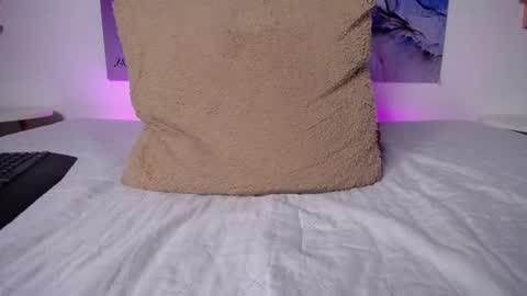 Snapshot of benjamin_gray chatting on November 10, 2025, 8:52 pm jeison online show from November 10, 2025, 8:52 pm