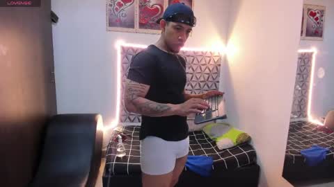 Benjamin online show from June 1, 2026, 1:46 pm