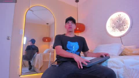 BENJAMIN online show from June 6, 2026, 2:49 am