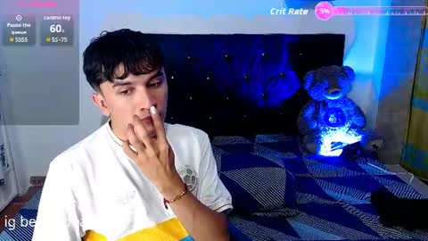 Snapshot of benji_hoter chatting on July 4, 2026, 5:24 am Benji Hoter online show from July 4, 2026, 5:24 am