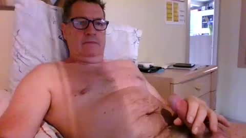 Snapshot of bennybutterfly007 chatting on September 23, 2025, 8:17 am bennybutterfly007 online show from September 23, 2025, 8:17 am