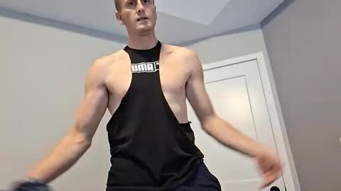 Snapshot of bennyc04041987 chatting on November 12, 2025, 9:36 pm BennyC online show from November 12, 2025, 9:36 pm