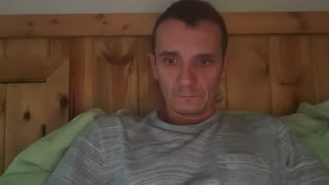 Snapshot of bennymn chatting on August 9, 2026, 2:55 pm benny and innocentvixon online show from August 9, 2026, 2:55 pm