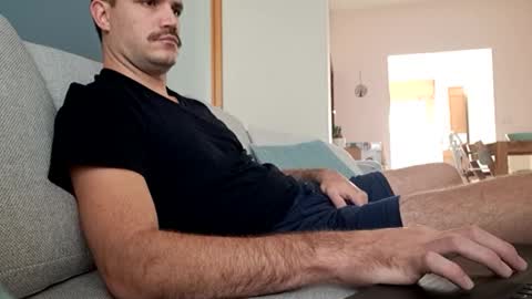 benoitgmx12 online show from September 14, 2025, 11:42 am