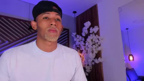 bento_fox online show from February 1, 2026, 4:00 am