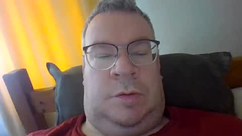Snapshot of bentre2022 chatting on July 19, 2026, 11:14 am SimonJones2000 online show from July 19, 2026, 11:14 am
