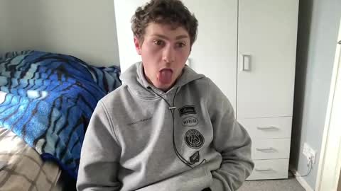 Snapshot of benwardle123 chatting on February 26, 2025, 2:46 pm READ MY BIO ---  --- READ MY BIO online show from February 26, 2025, 2:46 pm