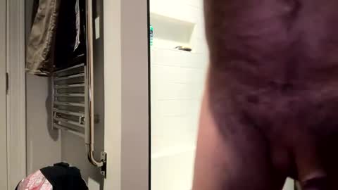 Snapshot of benz10001 chatting on January 2, 2025, 12:35 pm benz10001 online show from January 2, 2025, 12:35 pm