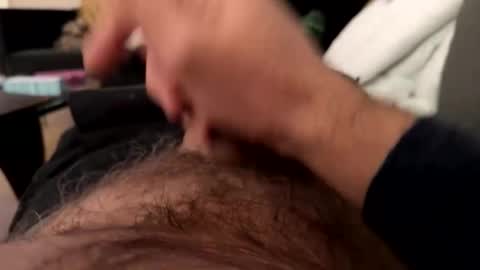 Snapshot of benz10001 chatting on January 17, 2025, 12:20 am benz10001 online show from January 17, 2025, 12:20 am