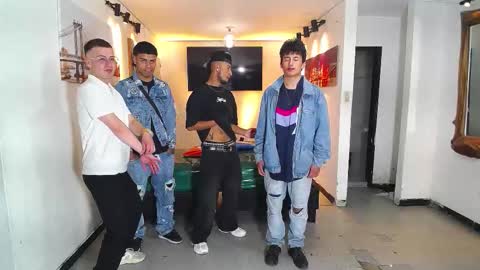 benz boys online show from November 29, 2025, 10:35 pm