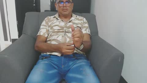 Snapshot of ber210 chatting on February 28, 2026, 3:57 pm KLARKEN online show from February 28, 2026, 3:57 pm