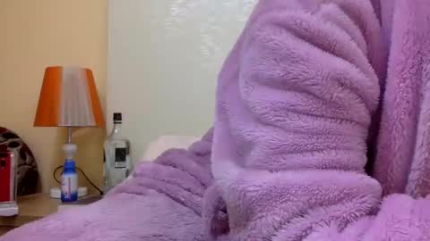 tixxie  online show from February 18, 2025, 7:21 am