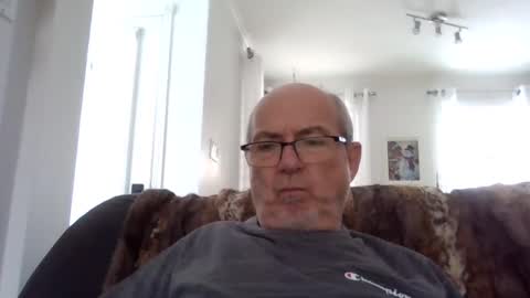 Snapshot of bernard1102 chatting on December 2, 2024, 5:37 pm bernard1102 online show from December 2, 2024, 5:37 pm