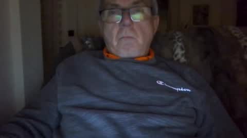 Snapshot of bernard1102 chatting on January 8, 2025, 2:57 am bernard1102 online show from January 8, 2025, 2:57 am