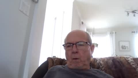 Snapshot of bernard1102 chatting on January 28, 2025, 3:25 pm bernard1102 online show from January 28, 2025, 3:25 pm