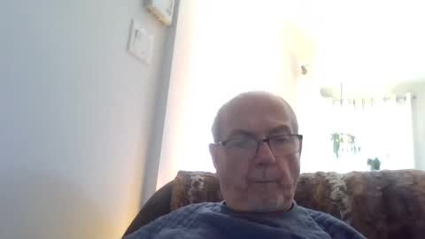 Snapshot of bernard1102 chatting on September 21, 2025, 3:57 pm bernard1102 online show from September 21, 2025, 3:57 pm