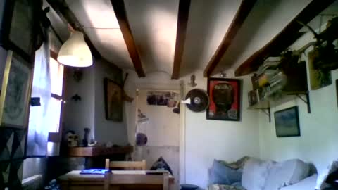 Snapshot of bernatoxic chatting on July 19, 2026, 12:09 pm Berni SUAVE online show from July 19, 2026, 12:09 pm