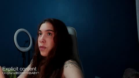 Snapshot of berryxberry chatting on April 18, 2026, 3:10 am berryxbaby online show from April 18, 2026, 3:10 am