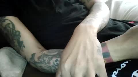 ToxicPipe757 online show from February 19, 2025, 5:27 pm