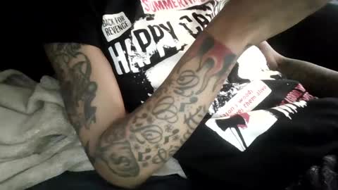 ToxicPipe757 online show from September 17, 2025, 3:57 pm