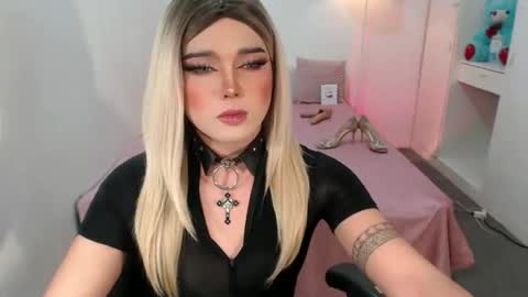 bestgirljulia online show from October 9, 2025, 1:03 am