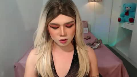 bestgirljulia online show from October 10, 2025, 4:11 am