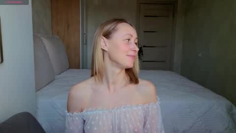 Snapshot of bestgirls2021 chatting on April 7, 2026, 2:56 am Hellen and Natali online show from April 7, 2026, 2:56 am