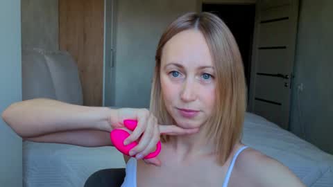 Snapshot of bestgirls2021 chatting on April 9, 2026, 3:06 am Hellen and Natali online show from April 9, 2026, 3:06 am