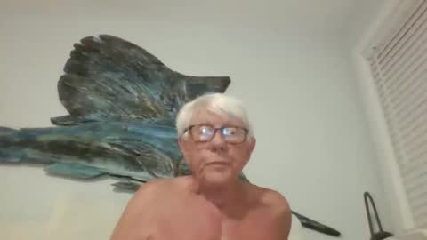 bestshot1951 online show from March 18, 2026, 3:09 am