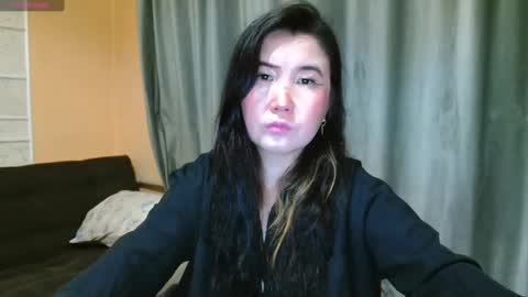 Snapshot of bet_lu chatting on December 13, 2024, 1:04 am Bet Lu online show from December 13, 2024, 1:04 am