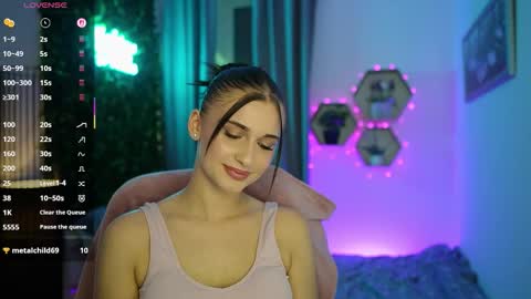 Betty Grey online show from September 24, 2025, 6:44 pm