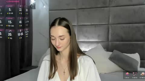 Snapshot of betty_watts chatting on June 16, 2026, 2:03 am Kelly online show from June 16, 2026, 2:03 am