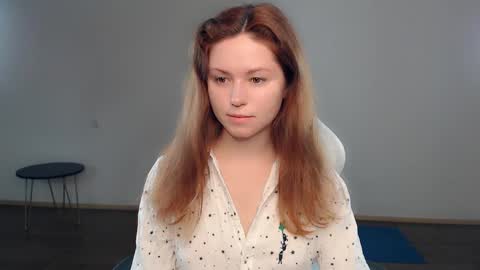 Snapshot of bettystar_ chatting on December 6, 2024, 7:23 pm Betty online show from December 6, 2024, 7:23 pm