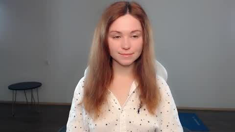 Snapshot of bettystar_ chatting on December 9, 2024, 9:05 pm Betty online show from December 9, 2024, 9:05 pm