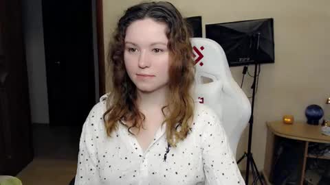 Snapshot of bettystar_ chatting on October 14, 2025, 9:26 pm Betty online show from October 14, 2025, 9:26 pm