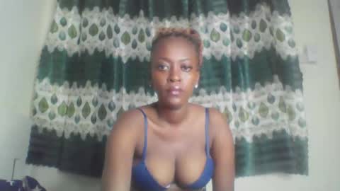 Snapshot of beutymelanin chatting on May 12, 2026, 8:33 am beutymelanin online show from May 12, 2026, 8:33 am