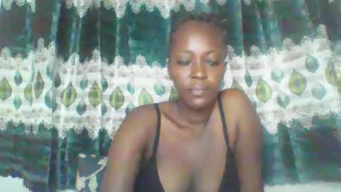 Snapshot of beutymelanin chatting on May 18, 2026, 12:55 pm beutymelanin online show from May 18, 2026, 12:55 pm