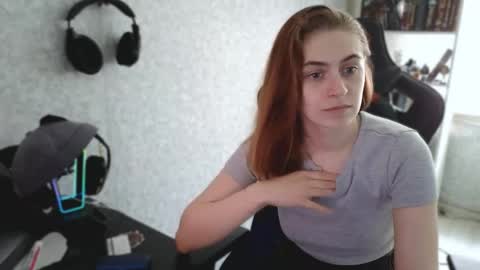 beverly_yay online show from May 1, 2026, 9:47 am