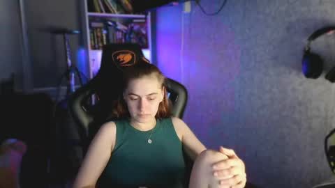 beverly_yay online show from May 11, 2026, 8:17 pm