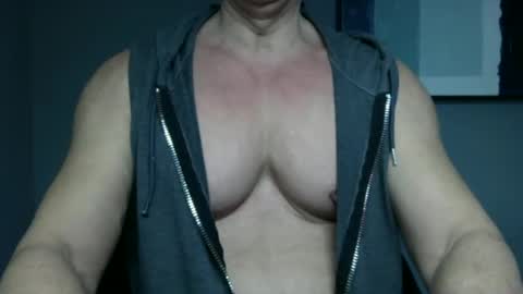 Snapshot of bgdkmuscleguy chatting on January 6, 2025, 4:34 pm BGDKMUSCLEGUY - SELECTED BY CHATURBATE AS A TOP BROADCASTER FOR 2023 online show from January 6, 2025, 4:34 pm